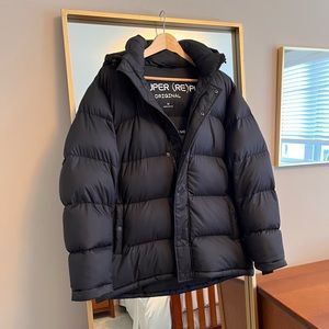 The Super (Re)Puff™, Black, sz Medium. Gently used, only worn 3-4 x’s one season